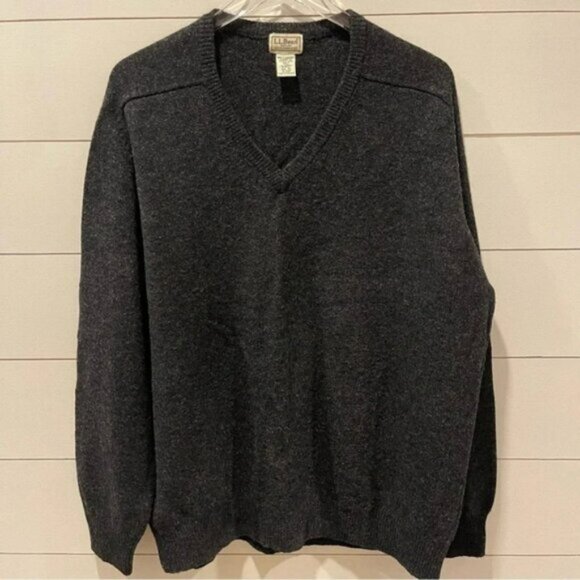 LL Bean Lambswool V Neck Pullover Sweather Mens Size XL Tall - Picture 1 of 4